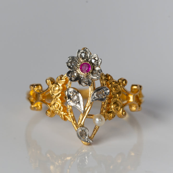 アンティーク 忘れな草のマーキーズリング(ダイヤ、サファイア、天然真珠)