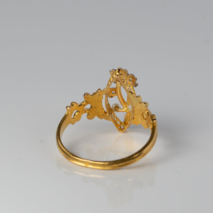 アンティーク 忘れな草のマーキーズリング(ダイヤ、サファイア、天然真珠)