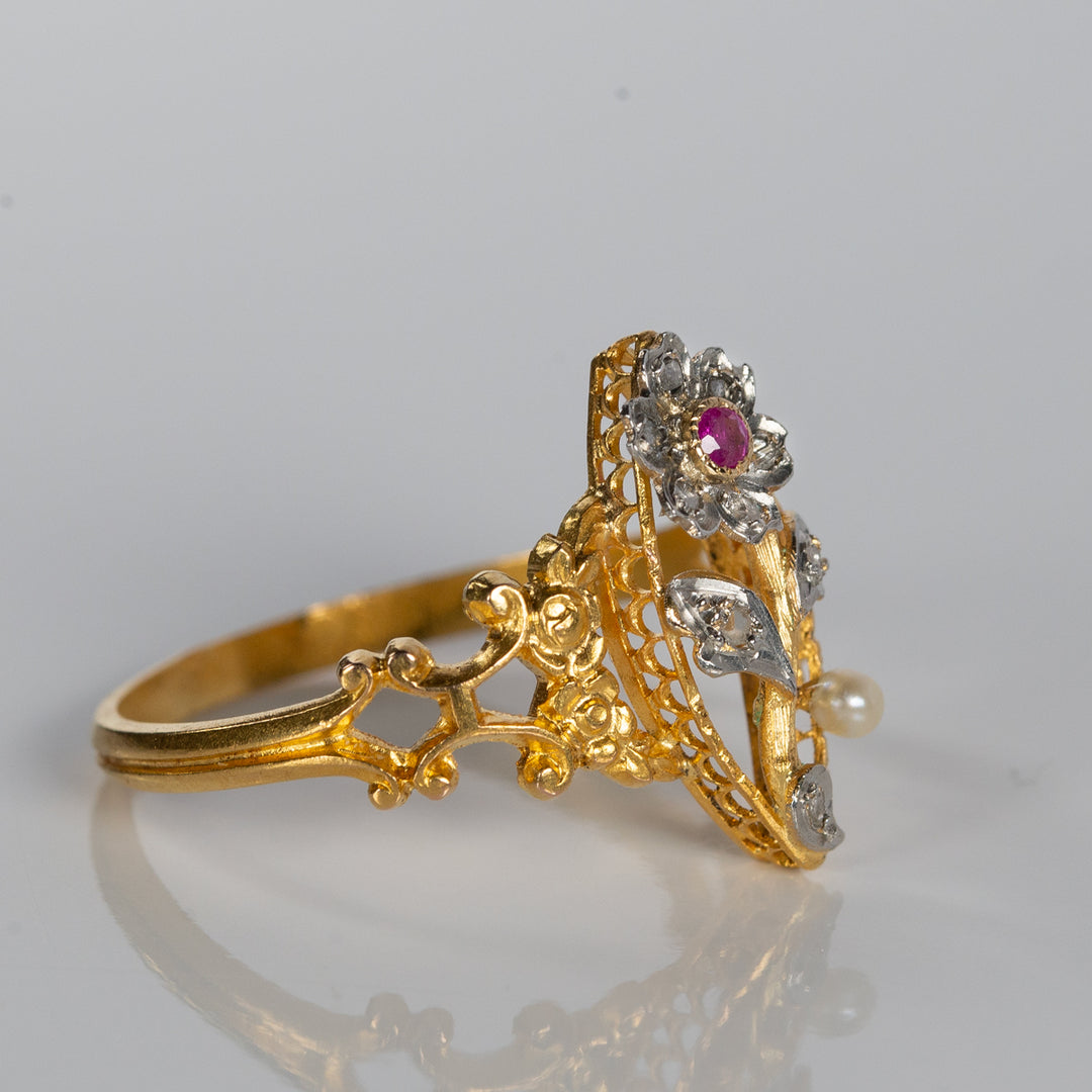 アンティーク 忘れな草のマーキーズリング(ダイヤ、サファイア、天然真珠)