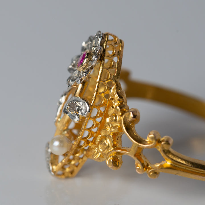 アンティーク 忘れな草のマーキーズリング(ダイヤ、サファイア、天然真珠)