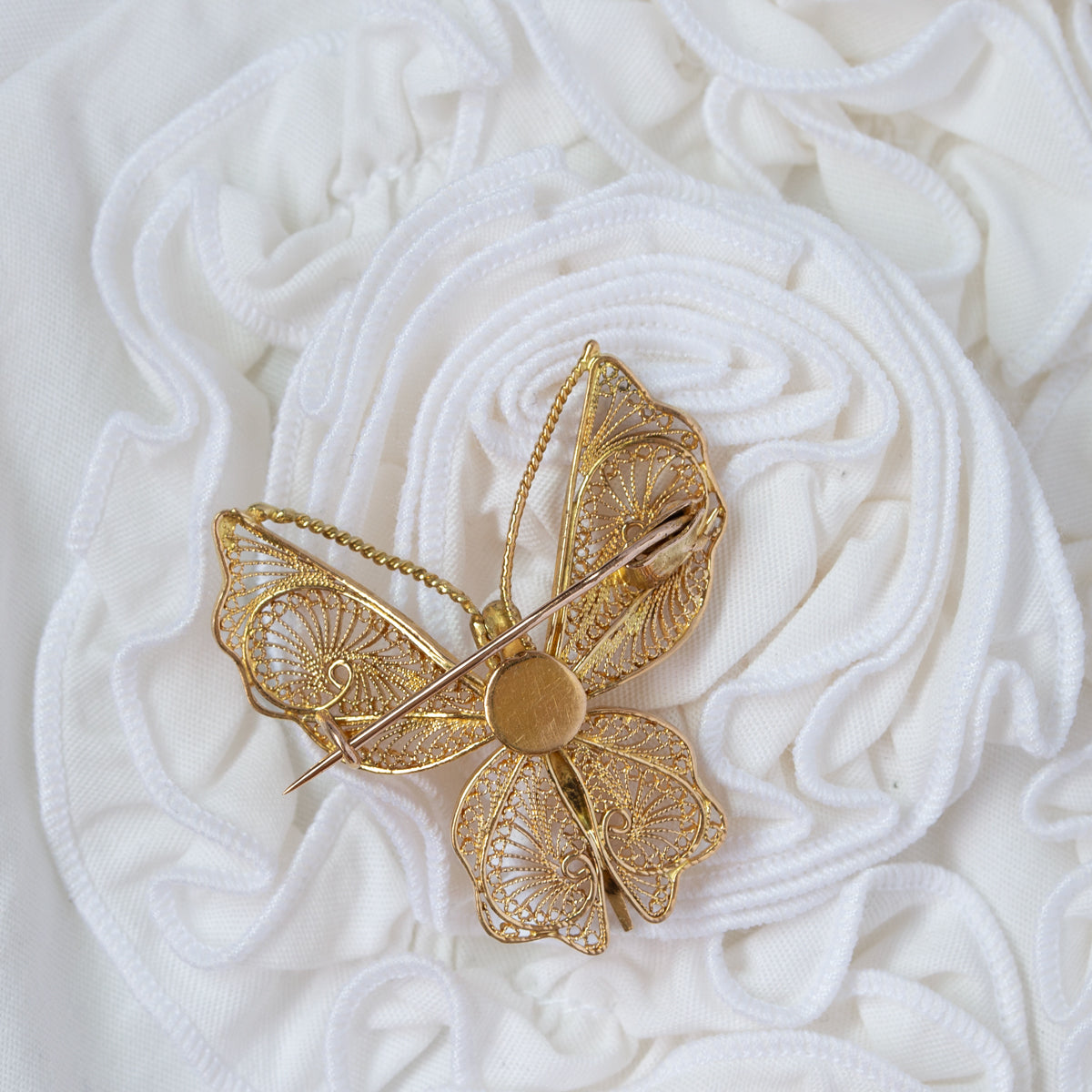 蝶のフィリグリーゴールドブローチ アールヌーボー