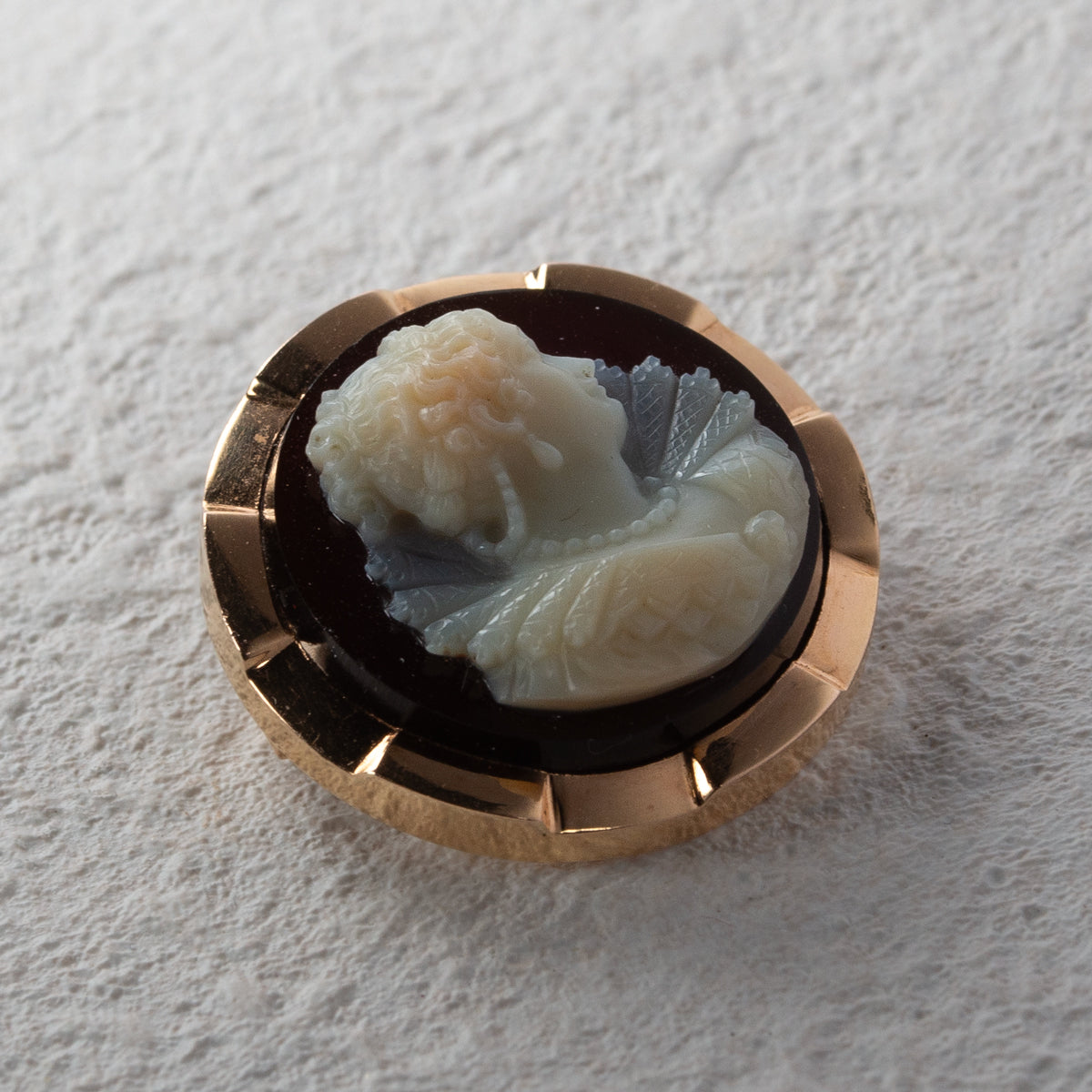 アンティーク・ヴィンテージ　ストーンカメオプローチ Amazon | 合金ラインストーン カメオ ブローチ、クリスタル