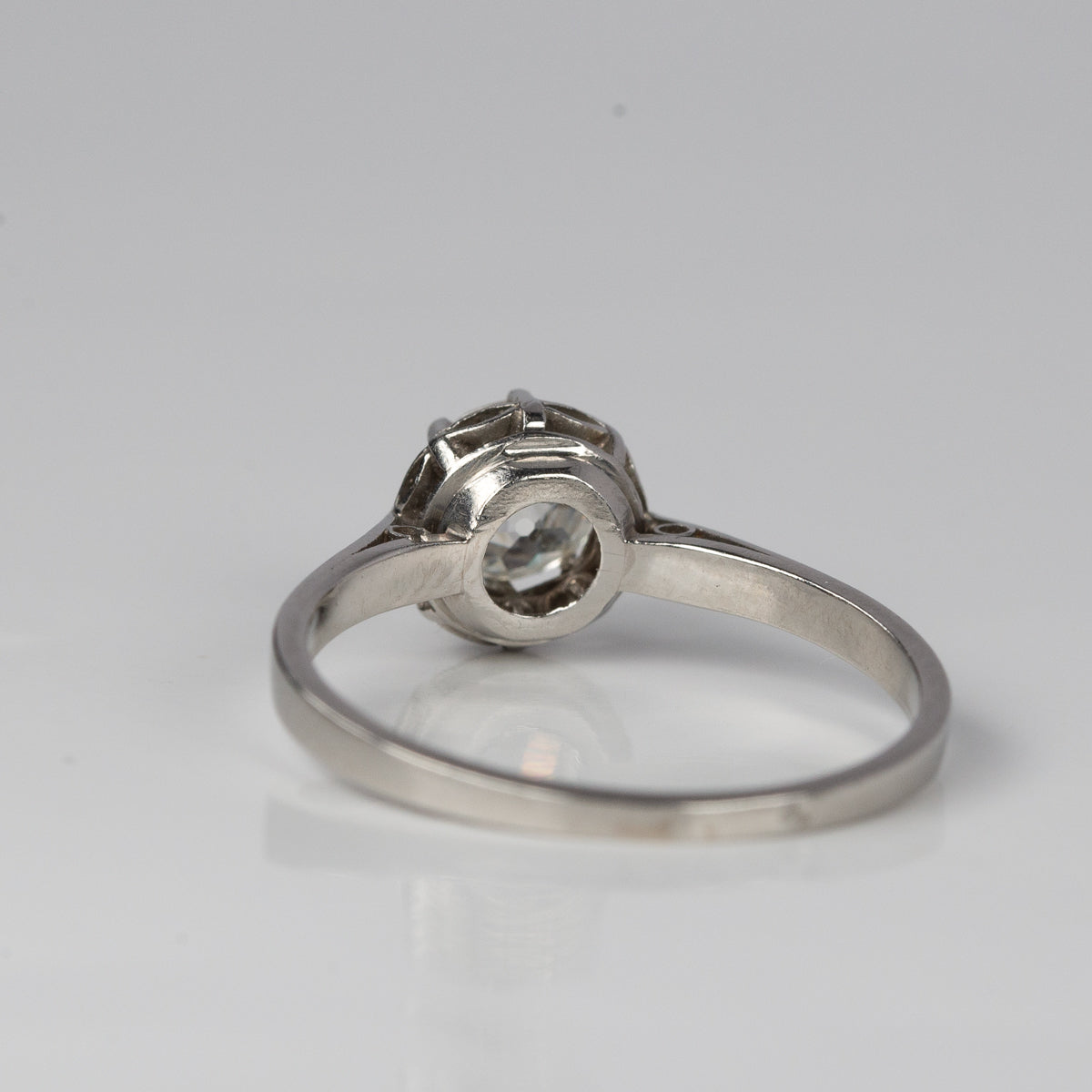 0.7ct オールドヨーロピアンカットのプラチナソリテールリング