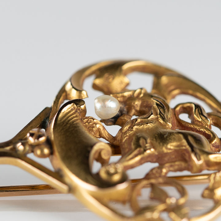 アールデコ　グリフィンのゴールドバーブローチ