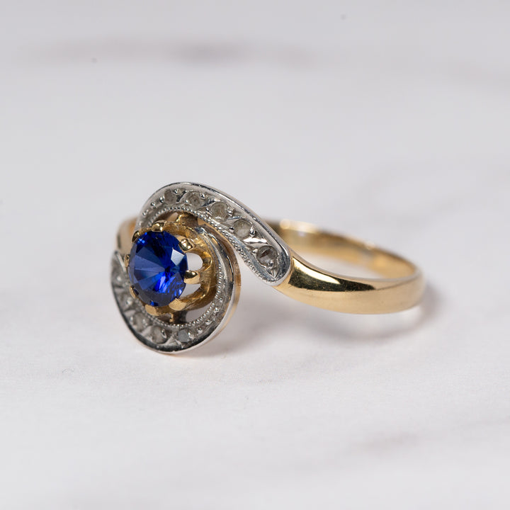 ブルーサファイアのトゥルビヨンリング