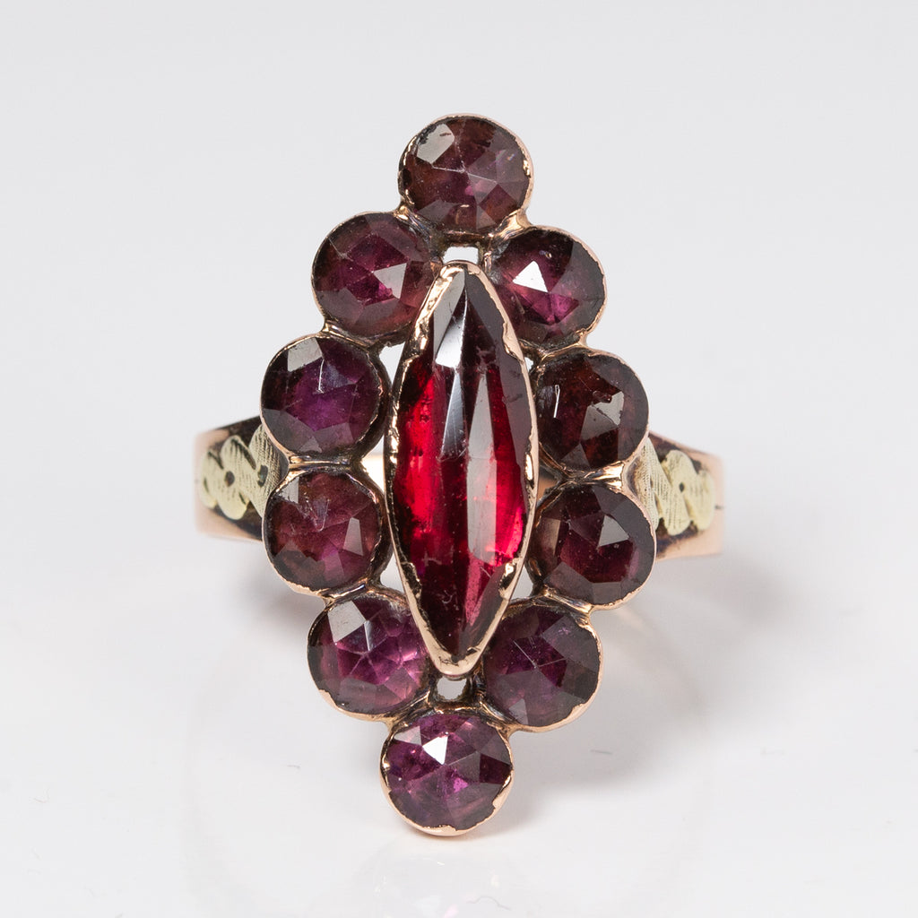 アンティーク ペルピニャンガーネットのマーキーズリング（ツートーン