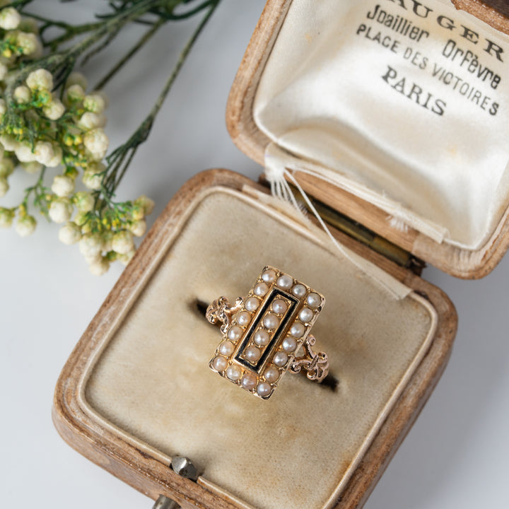 アンティーク　18K パールと黒エナメルのレクタングルリング
