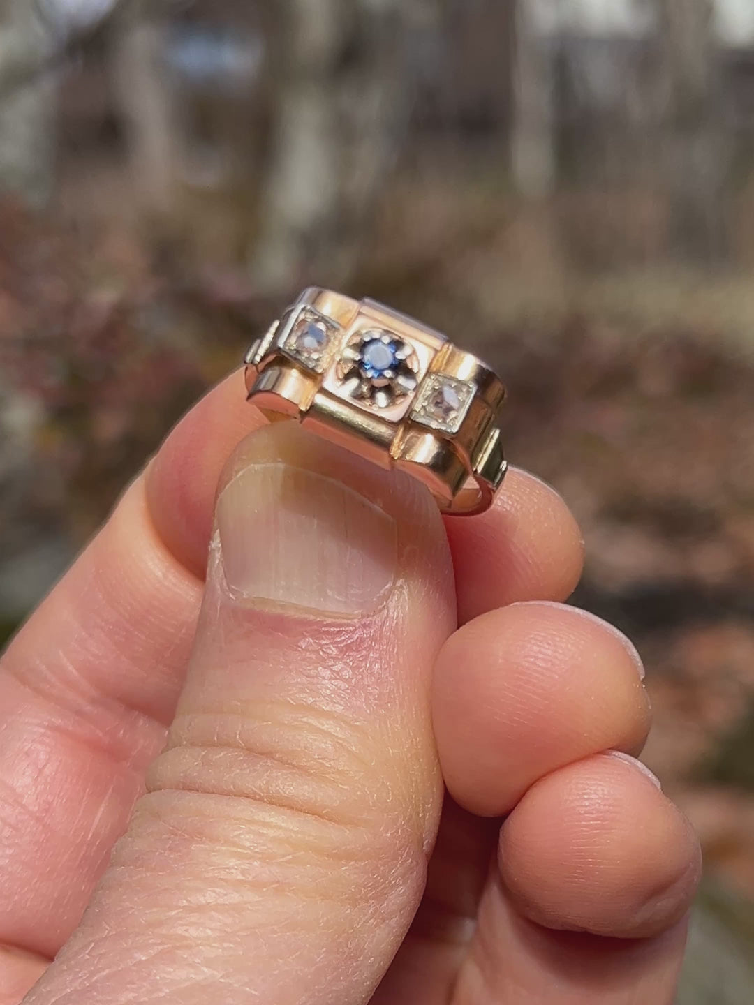 ダイヤモンドとシンセティックサファイアのタンクリング