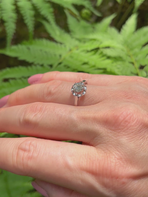 ソリテールリング ドゥミタイユの大粒ダイヤモンド(0.5CT)